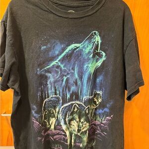 DOM Men’s Black Wolf Graphic T-Shirt Large
